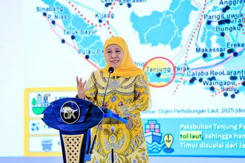 Hadiri Puncak Bulan Inklusi Keuangan dan FinExpo 2025, Khofifah Dorong Perluasan Inklusi Keuangan untuk Mudahkan Akses Pembeayaan yang Mudah dan Aman
