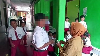 Pipi Siswa SD di Ngawi Melepuh Disulut Besi Panas Teman Sekolah, Sempat Dilarikan ke Rumah Sakit