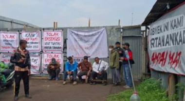 Aliansi Anti Mafia Tanah Hadang Preman di Lokasi Sengketa Lahan Tambak Oso, Sidoarjo