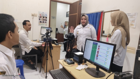 Plt. Bupati Ponorogo Lisdyarita Sidak Dispendukcapil, Pastikan Pelayanan Pulih dan Stabil