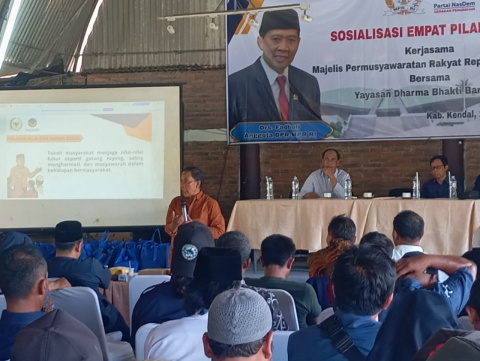 Anggota DPR RI Fadholi Siap Perjuangkan Perbaikan Tanggul Kali Bodri di Kendal