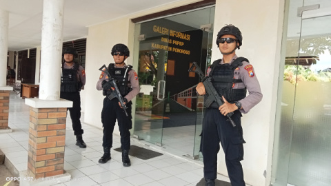 KPK Geledah Kantor Dinas PUPR Kabupaten Ponorogo