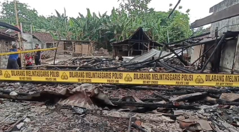 Dua Rumah dan Harta Benda di Ngawi Ludes Terbakar, Kerugian Ditaksir Ratusan Juta Rupiah