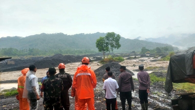 Banjir Lahar Dingin Semeru Isolasi 1.211 KK di Lumajang, Pemkab Tetapkan Status Tanggap Darurat