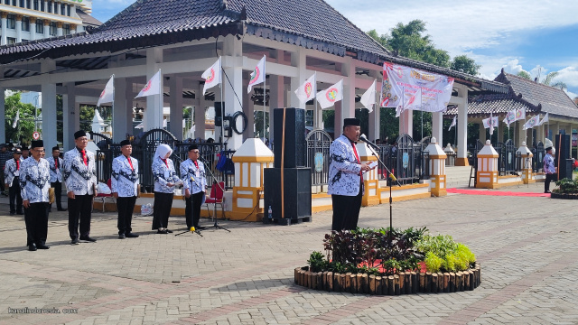 Lautan Guru Membanjiri Alun-alun Ponorogo, 8.000 Pahlawan Tanpa Tanda Jasa Rayakan HUT ke-80 PGRI