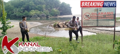 Polsek Ngadirojo Pasang Garis Polisi Cegah Adanya Korban Tenggelam Jelang Nataru 2026