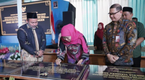 Gubernur Jatim Resmikan Rehabilitasi dan Revitalisasi Puluhan Sekolah SMA, SMK dan SLB Negeri Maupun Swasta di Malang Raya