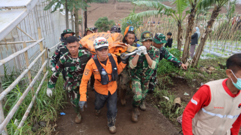 Operasi SAR Longsor Cisarua KBB, 53 Korban Berhasil Dievakuasi dari Timbunan Tanah