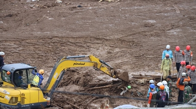 Longsor Cisarua, 48 Rumah Hancur, BNPB Siapkan Relokasi dan Dana Tunggu Hunian